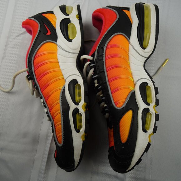 Nike Air Max Tailwind IV ShoesWomens Size 9 Orange Black Red OG Retro Sneakers - Picture 12 of 14